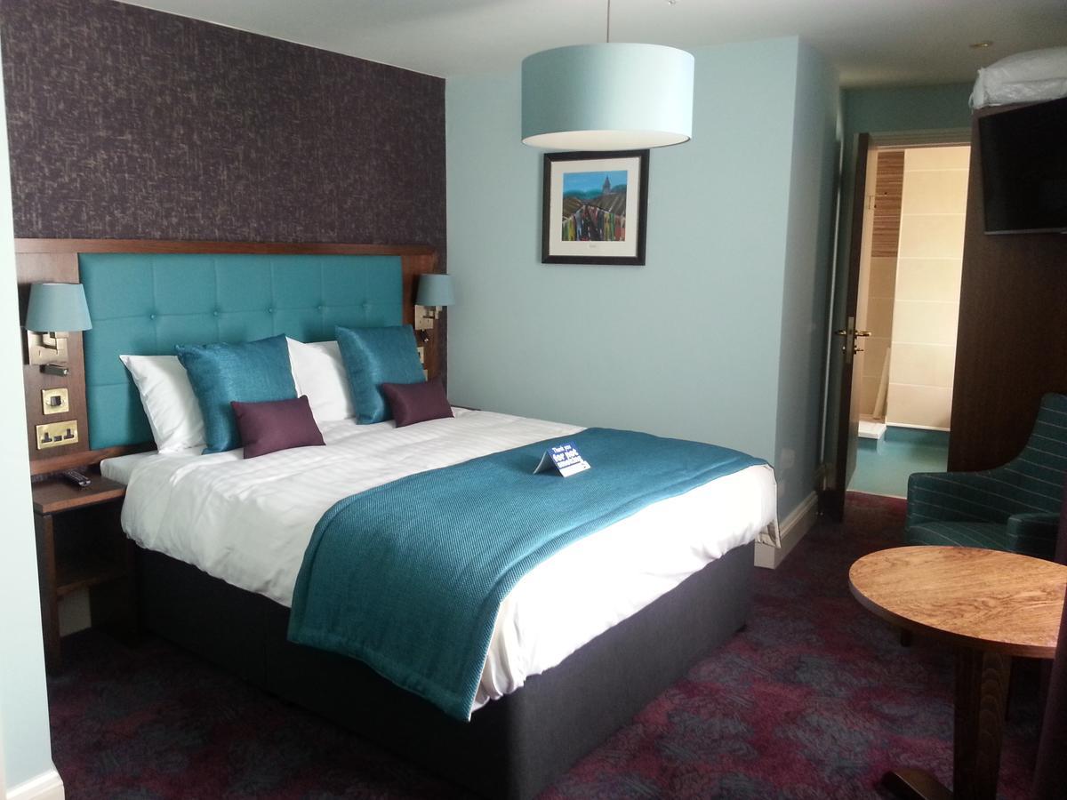 The Queen'S Head Wetherspoon Hotel Tavistock  Eksteriør billede